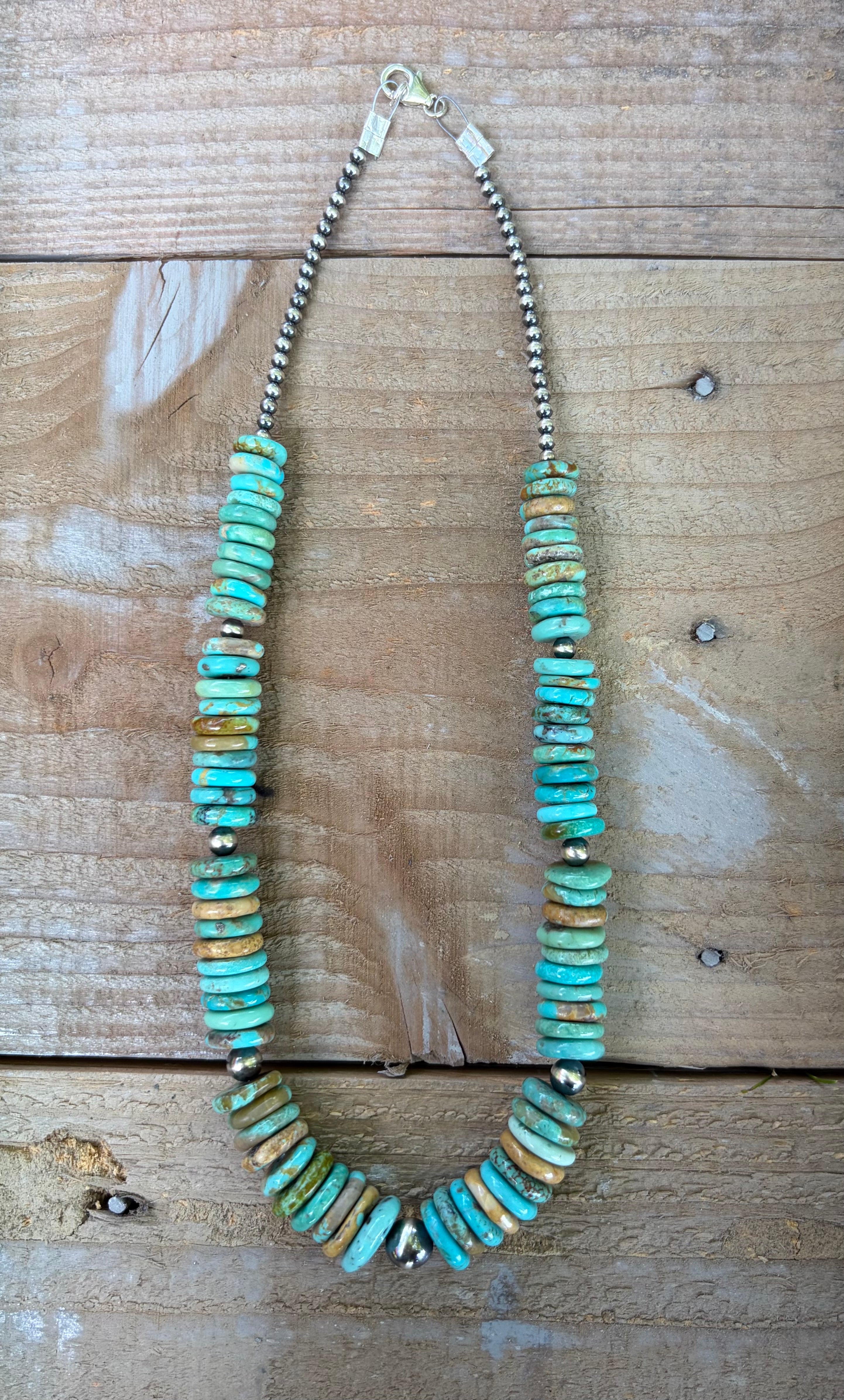 Graduated Turquoise Neckalce